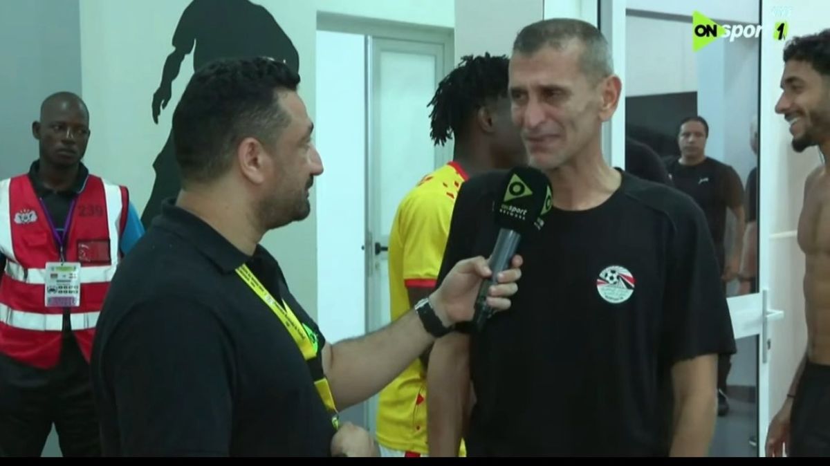 دموع الفرح تكاد تتساقط.. منتخب مصر يقترب من المونديال بعد تعادل مهم مع بوركينا فاسو