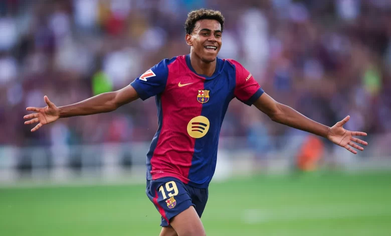 كلمة واحدة من يامال تكفي.. برشلونة يتراجع عن قراره ويحتفظ بنجم لم يكن في الخطة