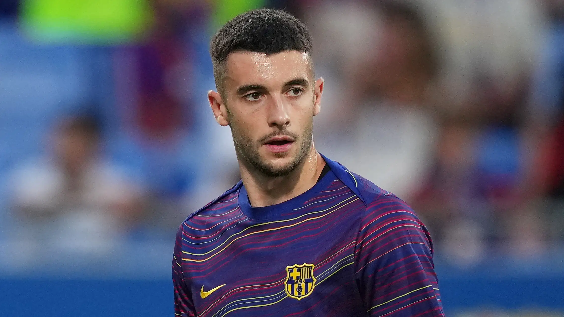 خوان جارسيا يثير الجدل داخل برشلونة ويطلب استبعاد زميله من البداية