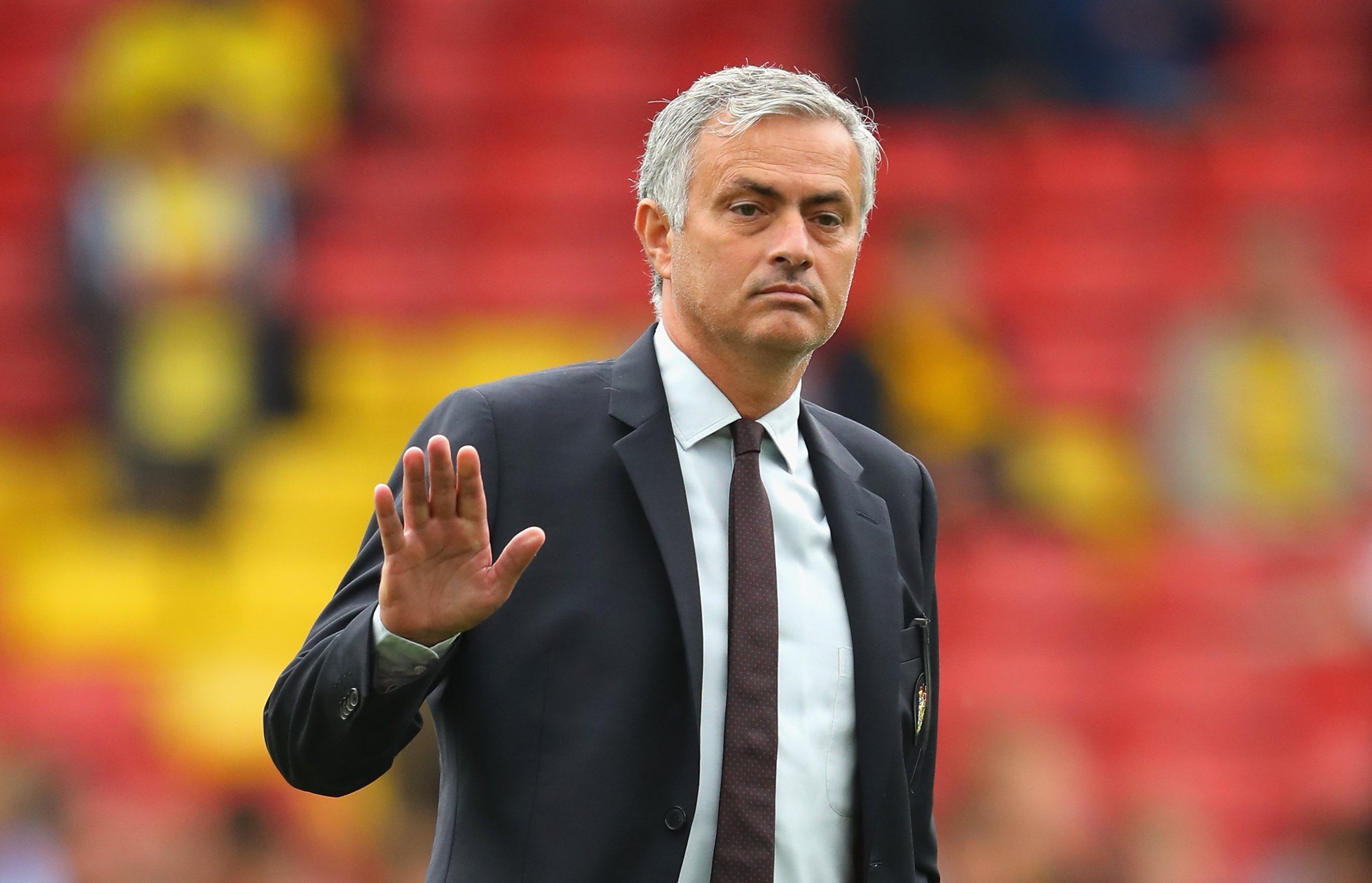 -تحرك سري من مورينيو يهدد ريال مدريد.. والنادي يرحب بالرحيل