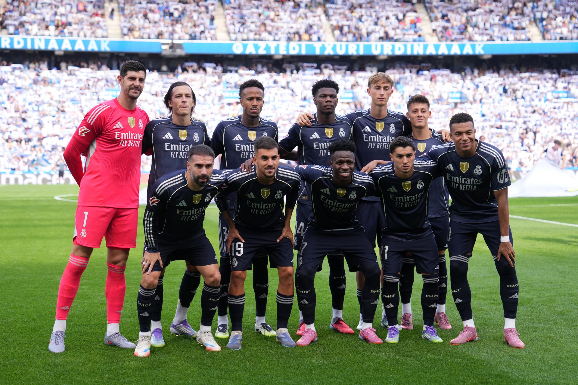 مارسيليا يستغل وجوده في مدريد للتفاوض على ضم موهبة الملكي