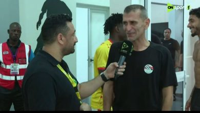 دموع الفرح تكاد تتساقط.. منتخب مصر يقترب من المونديال بعد تعادل مهم مع بوركينا فاسو