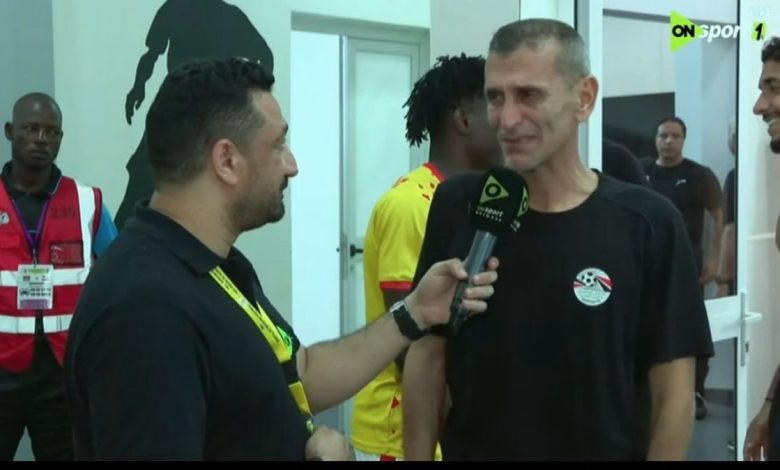 دموع الفرح تكاد تتساقط.. منتخب مصر يقترب من المونديال بعد تعادل مهم مع بوركينا فاسو