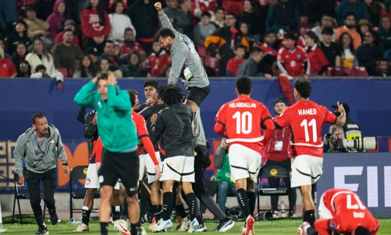 لحظة غريبة في كأس العالم للشباب.. خلاف لاعبي مصر ينقلب لاحتفال مجنون