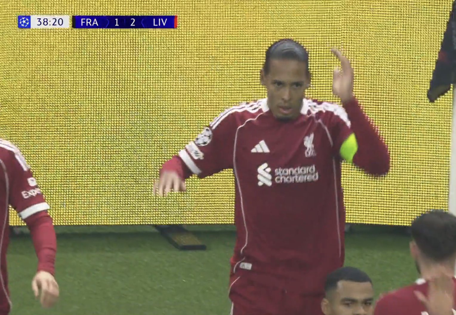 أهداف مباراة ليفربول وآينتراخت فرانكفورت اليوم في دوري أبطال أوروبا