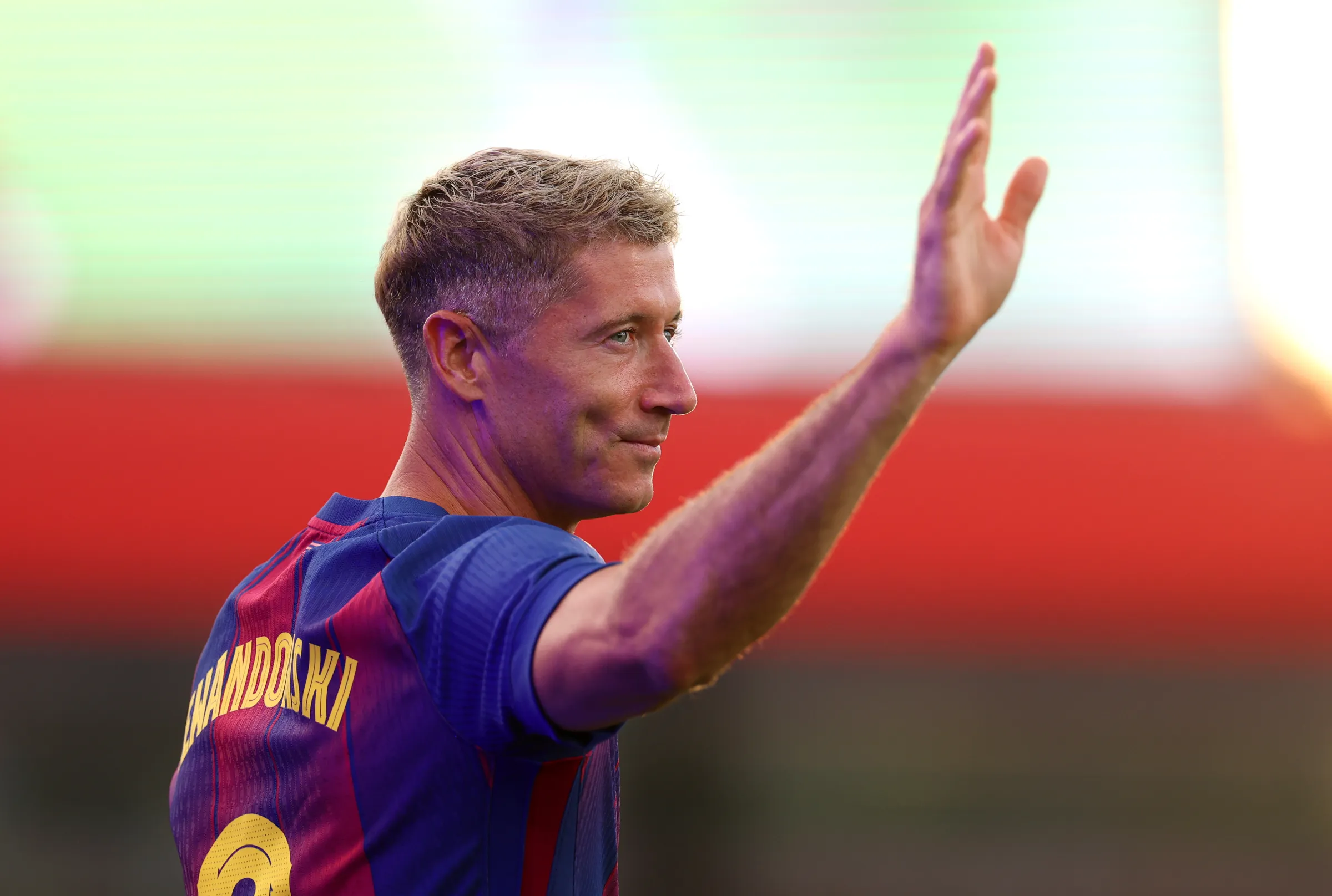 برشلونة يقدر يجيب بديل ليفاندوفسكي بـ65 مليون يورو