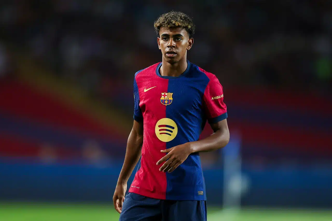 الكلاسيكو يُعيد الخلافات بين برشلونة وريال مدريد.. شجار واتهامات بسبب لامين يامال