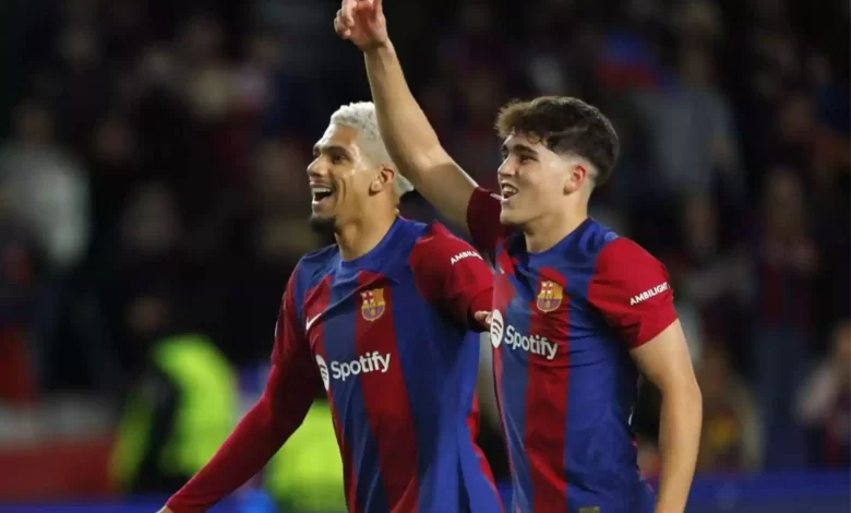 ثنائي الدفاع ينفجر: “اللاعب ده ماينفعش يبدأ تاني مع برشلونة”
