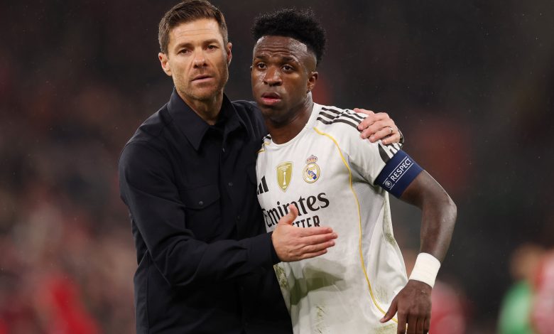 مدريد على صفيح ساخن.. ألونسو يرد بطريقة غير متوقعة على سؤال بيريز