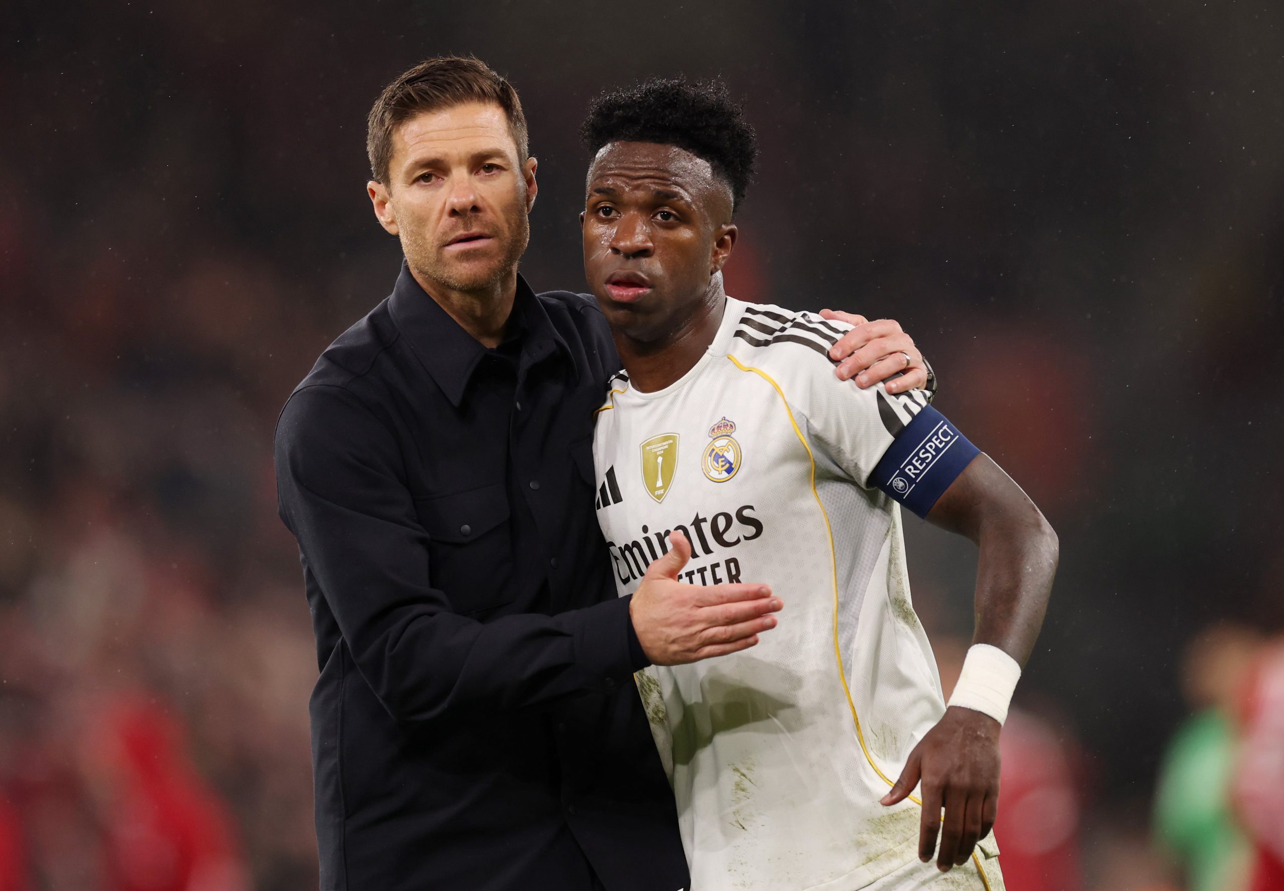 مدريد على صفيح ساخن.. ألونسو يرد بطريقة غير متوقعة على سؤال بيريز
