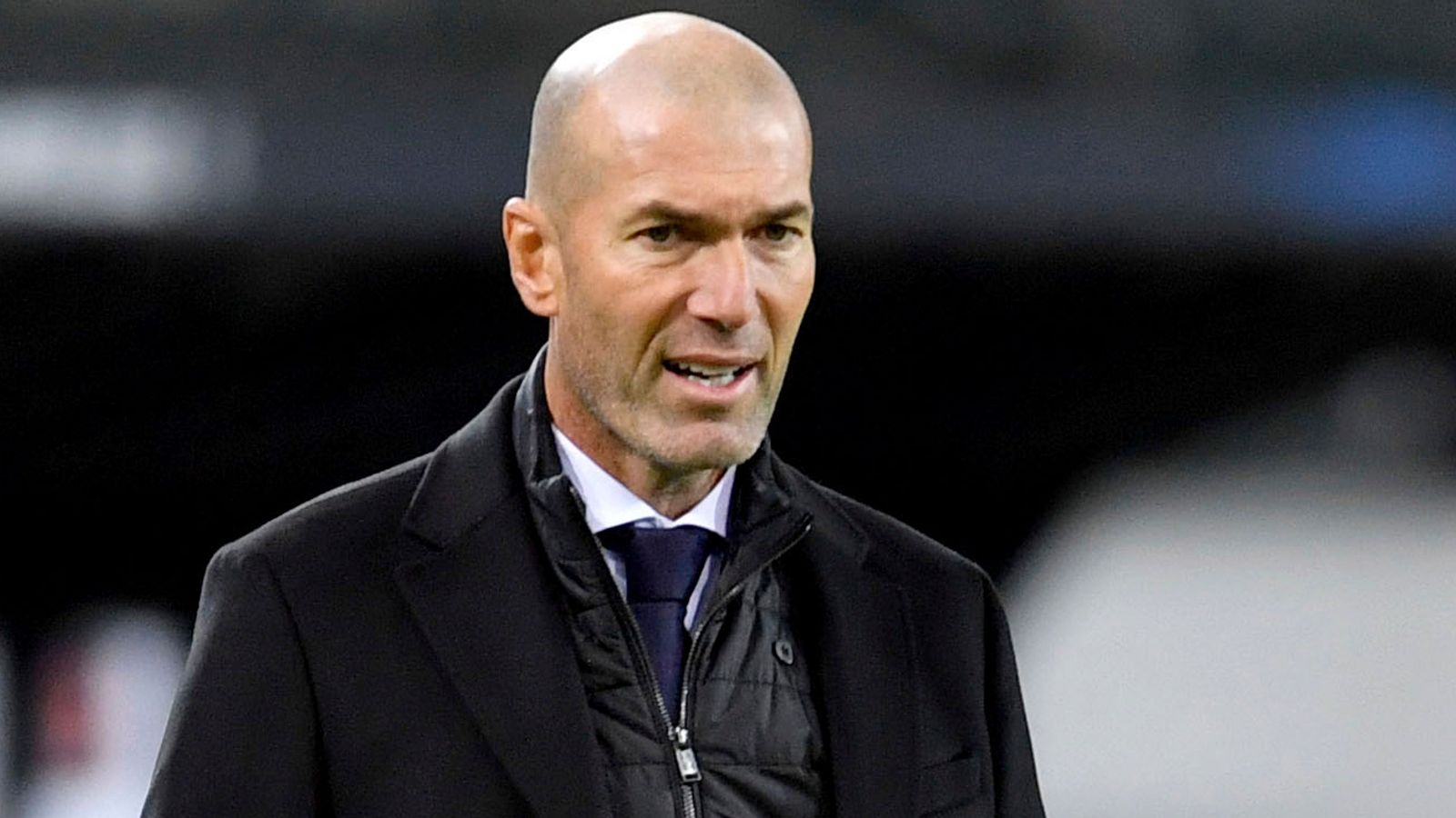 ريال مدريد يفاجئ الجميع: قرار حاسم من بيريز بشأن تشابي ألونسو وموقف واضح من رجوع زيدان