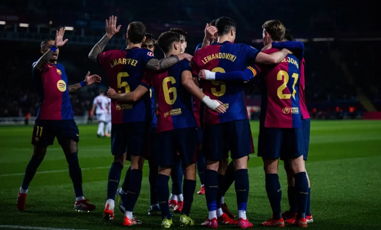 خبر يهز الكرة الأوروبية.. نجم برشلونة يقترب من السعودية