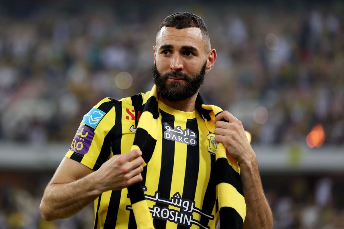 صدمة مدوية… بنزيما يطلع الحقيقة ويكشف أزمة النجوم في مدريد قبل مواجهة ألافيس!