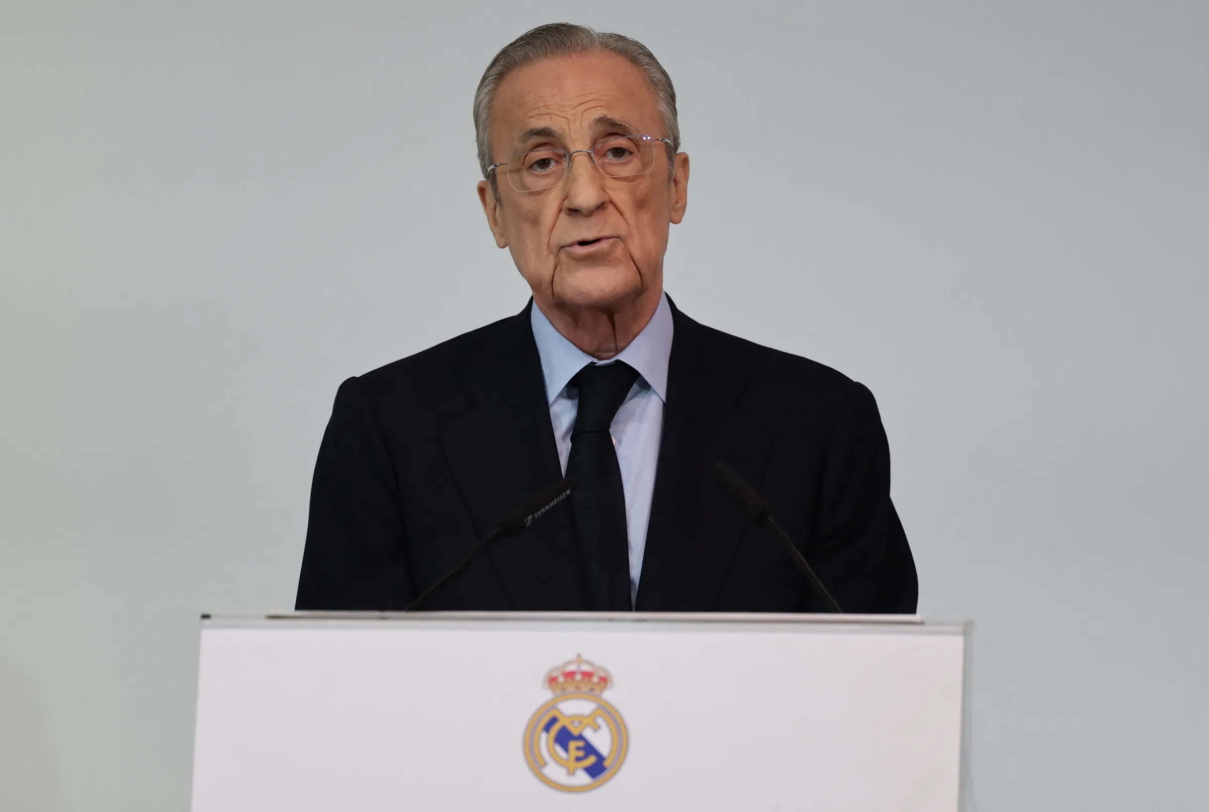 نجم جديد يلمع في ريال مدريد ويتفوق على فيتينيا ورودري… خط الوسط على موعد مع التغيير