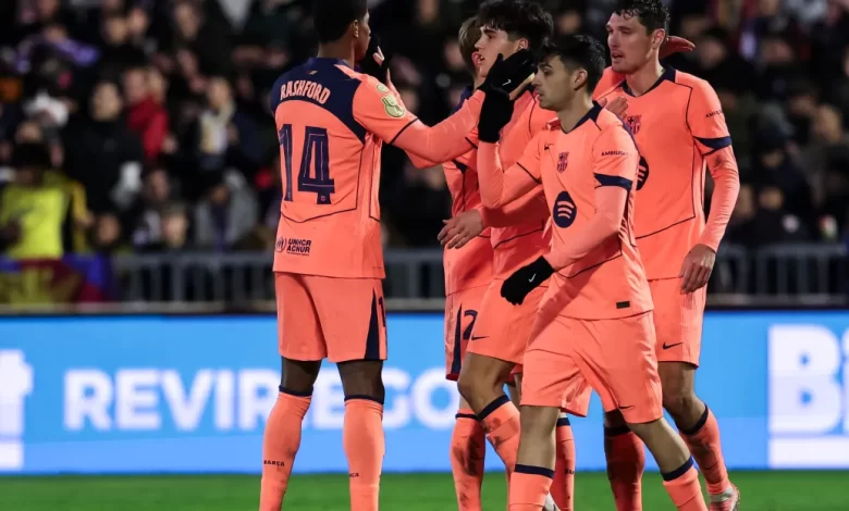 برشلونة يتخطى الدور في كأس الملك.. والغضب يشتعل فجأة بين المدربين
