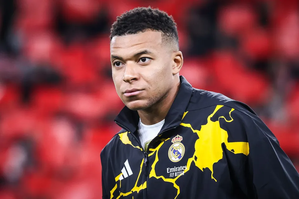 ريال مدريد تحت ضغط مبابي.. لاعب مهم يواجه خطر الرحيل