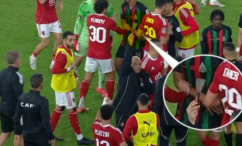100 ألف دولار وغلق المدرجات.. الكاف يعاقب الجيش الملكي بعد مباراة الأهلي
