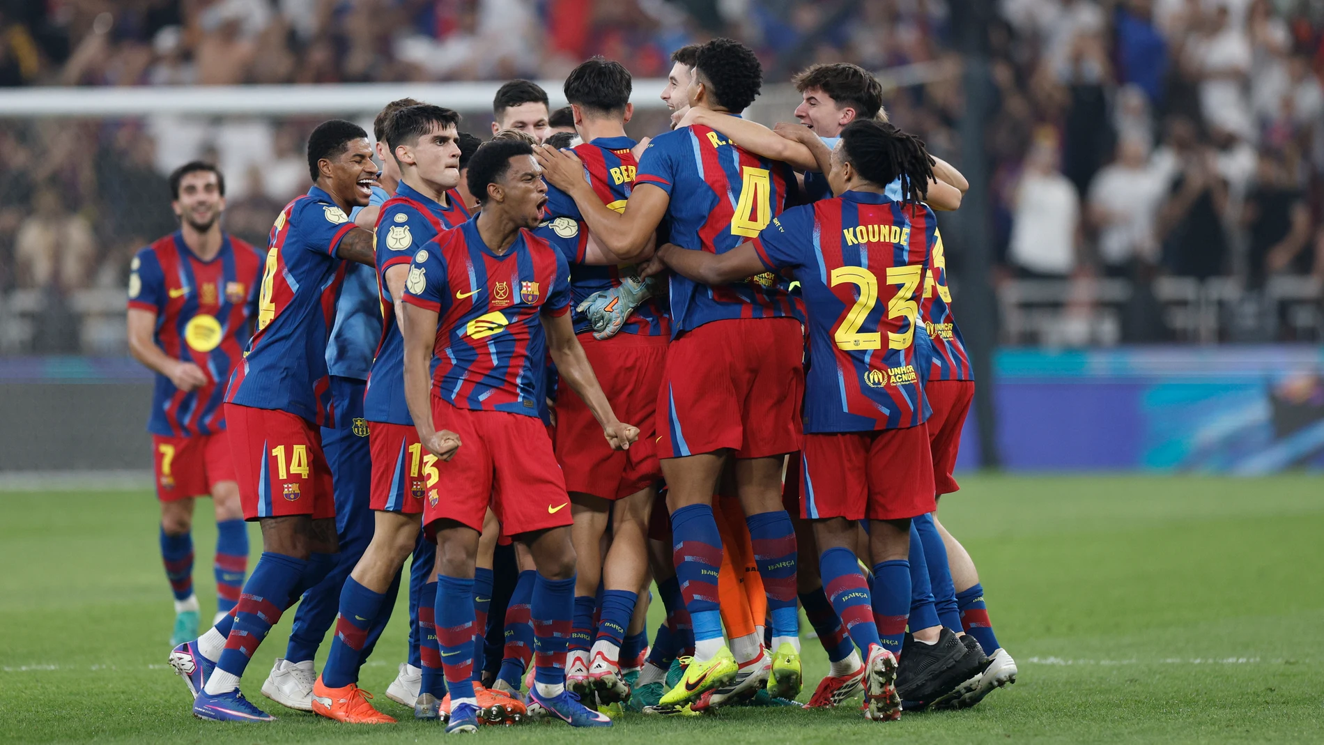 سخرية نجم برشلونة من سقوط ريال مدريد تفتح باب الأزمات