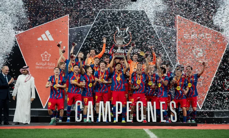 برشلونة يتفوّق على ريال مدريد ويتوّج بالسوبر الإسباني رقم 16