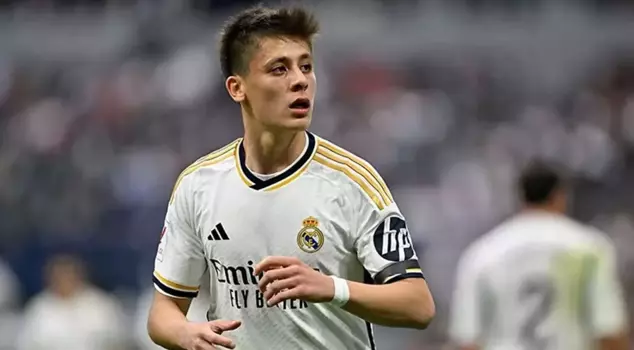 ريال مدريد يشهد خلافات داخلية.. أردا غولر مستاء من زميله