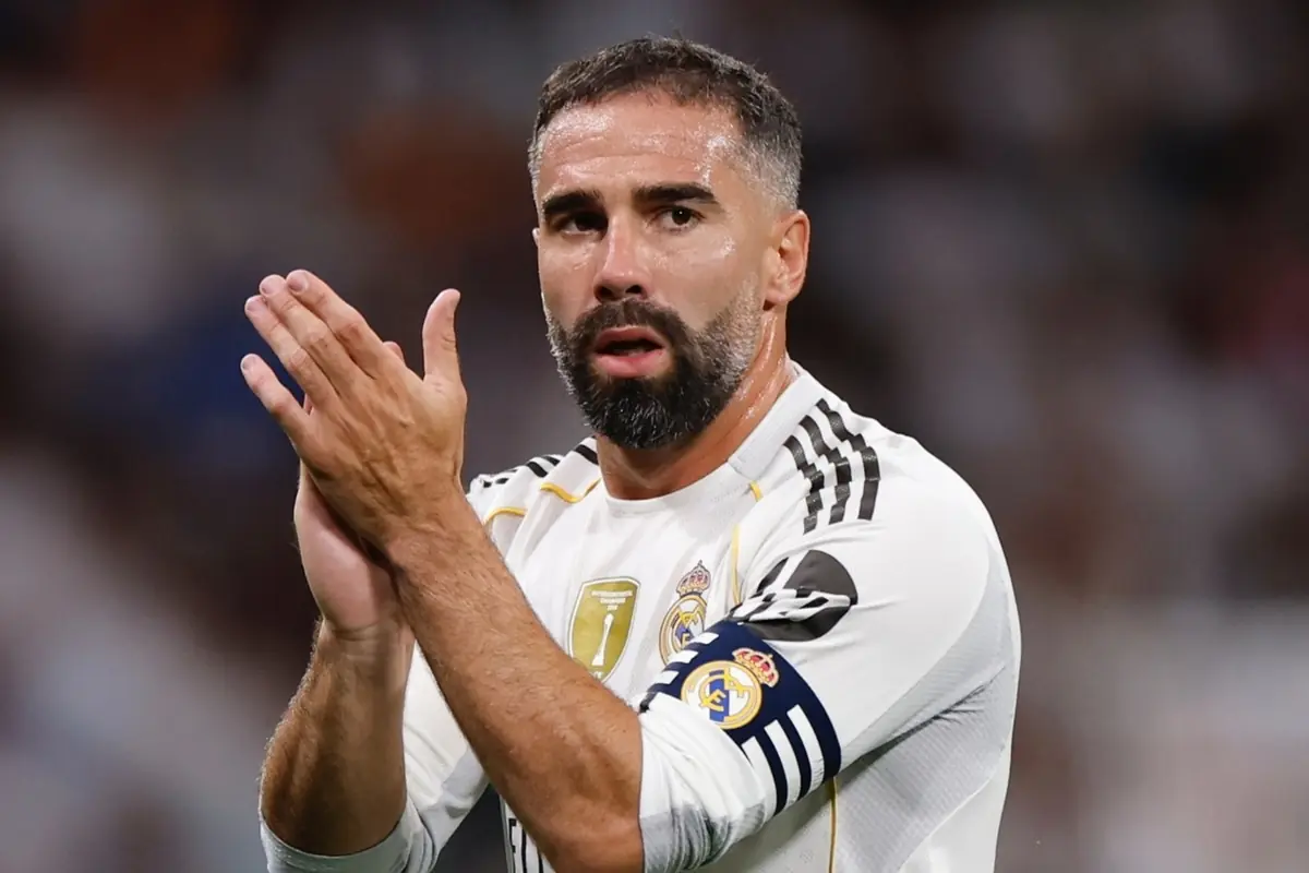كارفاخال ينصح لاعب ريال مدريد بالرحيل دون تردد