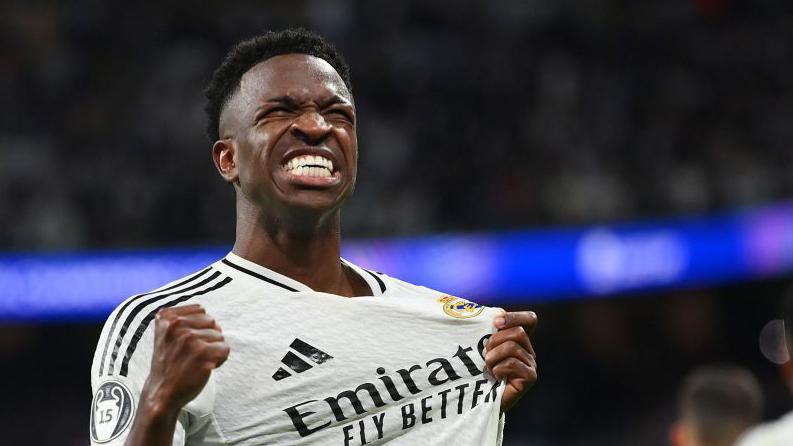 بيريز يضع خطة لريال مدريد في غياب فينيسيوس جونيور