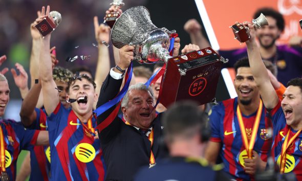 برشلونة يحسم الكلاسيكو ويتوّج بالسوبر.. ولابورتا يمدح نجم اللقاء
