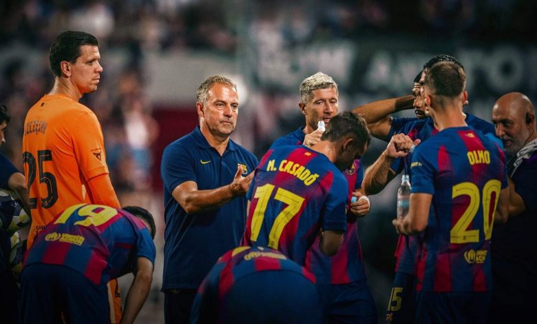 برشلونة في ورطة.. فليك يقرر رحيل نجم الفريق رغم تألقه الكبير