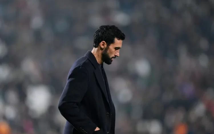 أربيلوا يصدم الجميع في ريال مدريد: ثنائي الفريق على طريق الرحيل