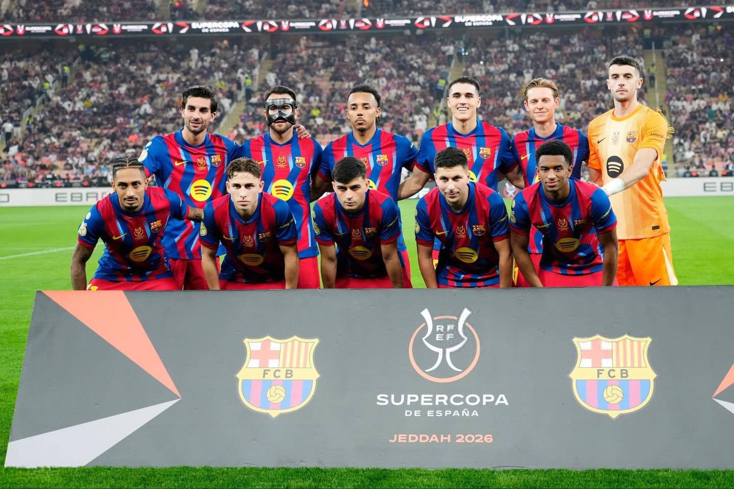 فليك يغلق الملف… لاعب برشلونة خارج الحسابات رسميًا