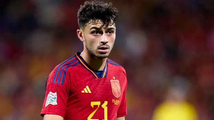 نجم برشلونة على أعتاب منتخب إسبانيا.. بيدري يضغط على المدرب