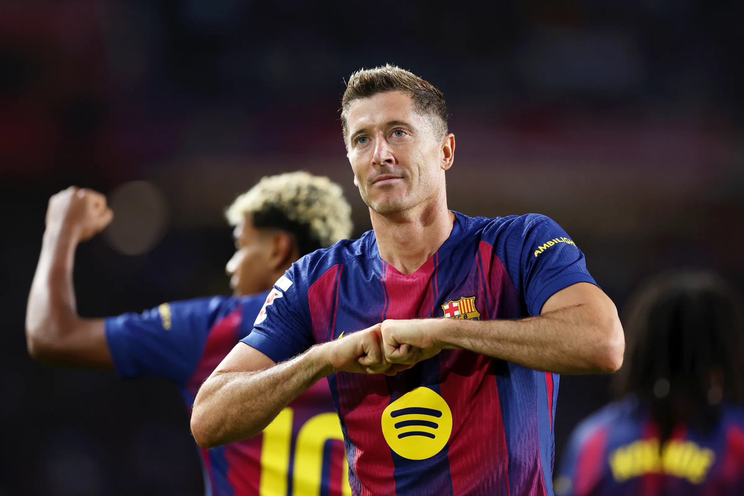 تحرك هادي من برشلونة.. اقتراب التعاقد مع مهاجم جديد وبديل ناري