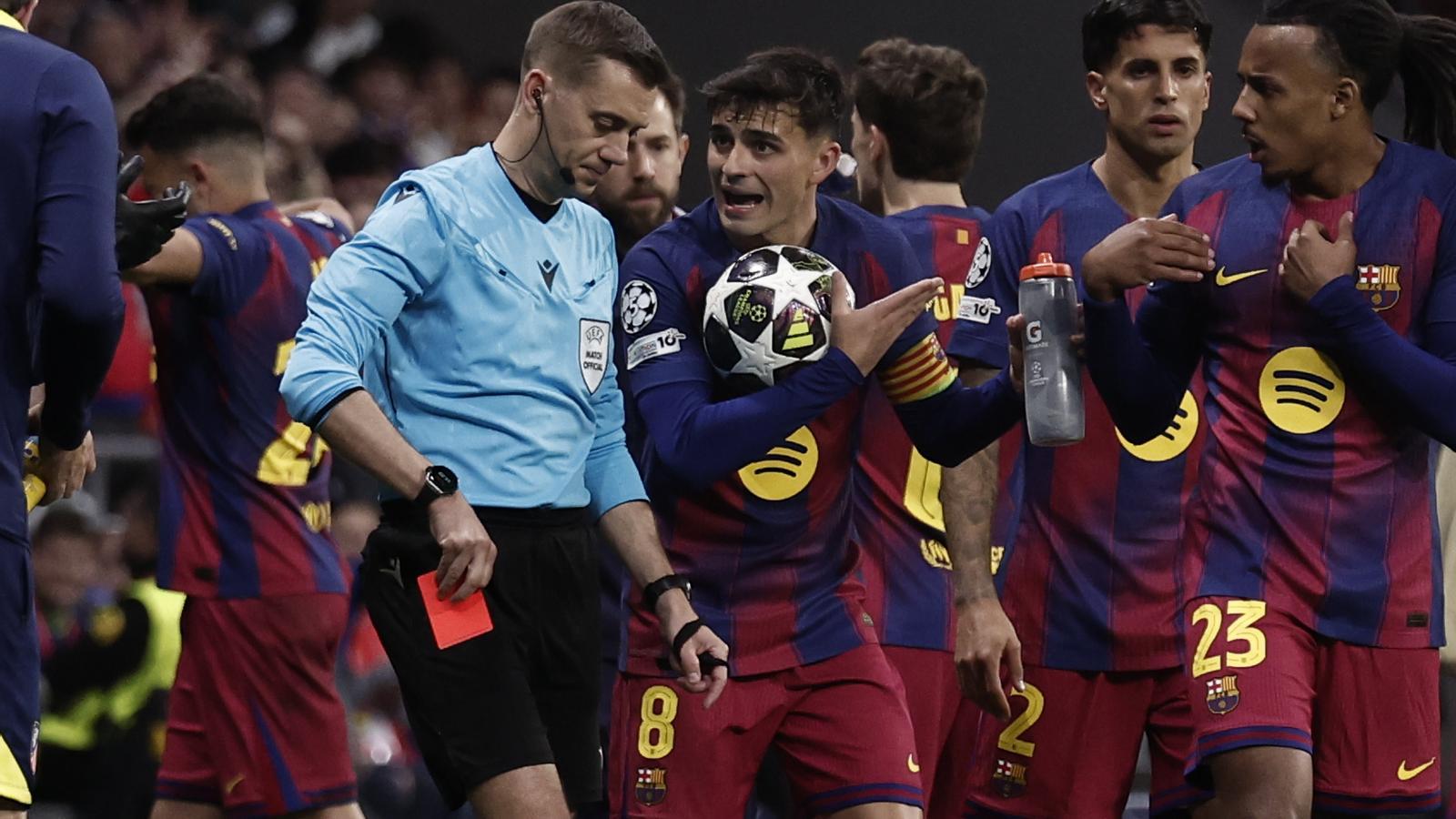 برشلونة يودّع دوري الأبطال وسط غضب كبير بسبب قرارات تحكيمية مثيرة للجدل