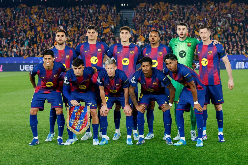 قبل ليلة الحسم الأوروبي.. برشلونة يستعيد نجمين مهمين وفليك يعيد ترتيب أوراقه