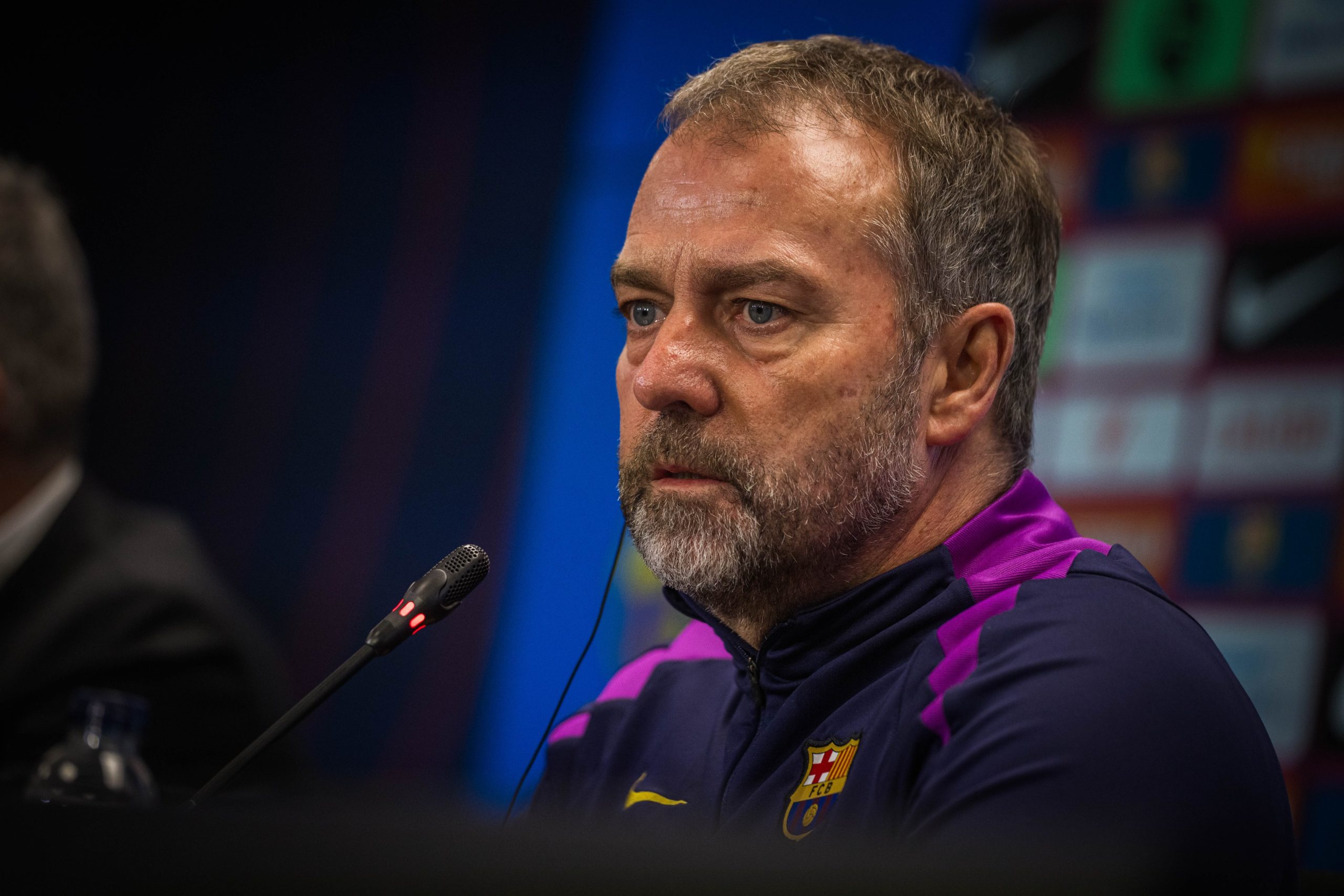 برشلونة يضغط بقوة نحو لقب الليغا قبل الكلاسيكو.. لكن غياب نجم مؤثر يربك حسابات فليك