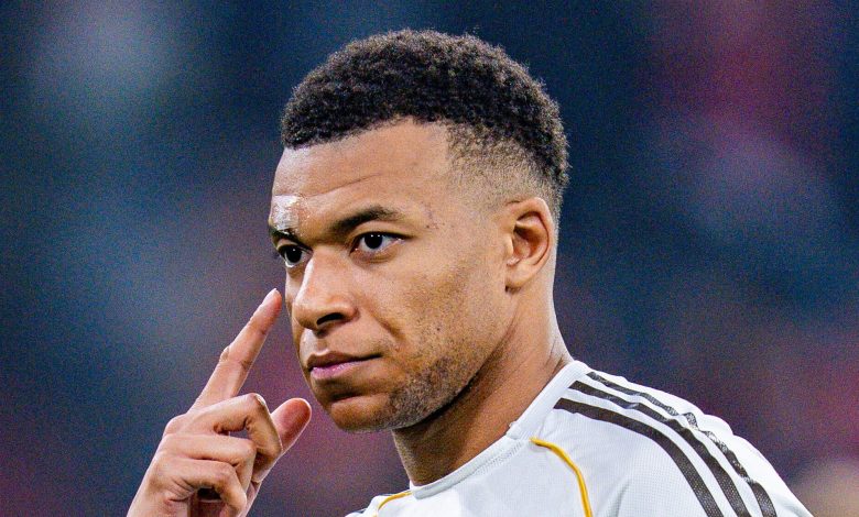 زلزال قبل الكلاسيكو.. ريال مدريد يحسم موقف كيليان مبابي وصدمة داخل برشلونة ورد فعل جماهيري غير متوقع