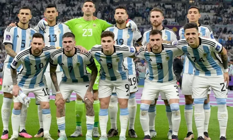 بيريز يغيّر خطته.. هدف ريال مدريد الجديد ليس إنزو فرنانديز بل موهبة أرجنتينية لامعة